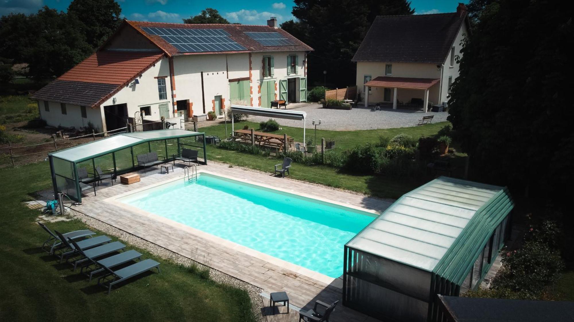 Bed and Breakfast Les Malvaux Huriel Екстер'єр фото